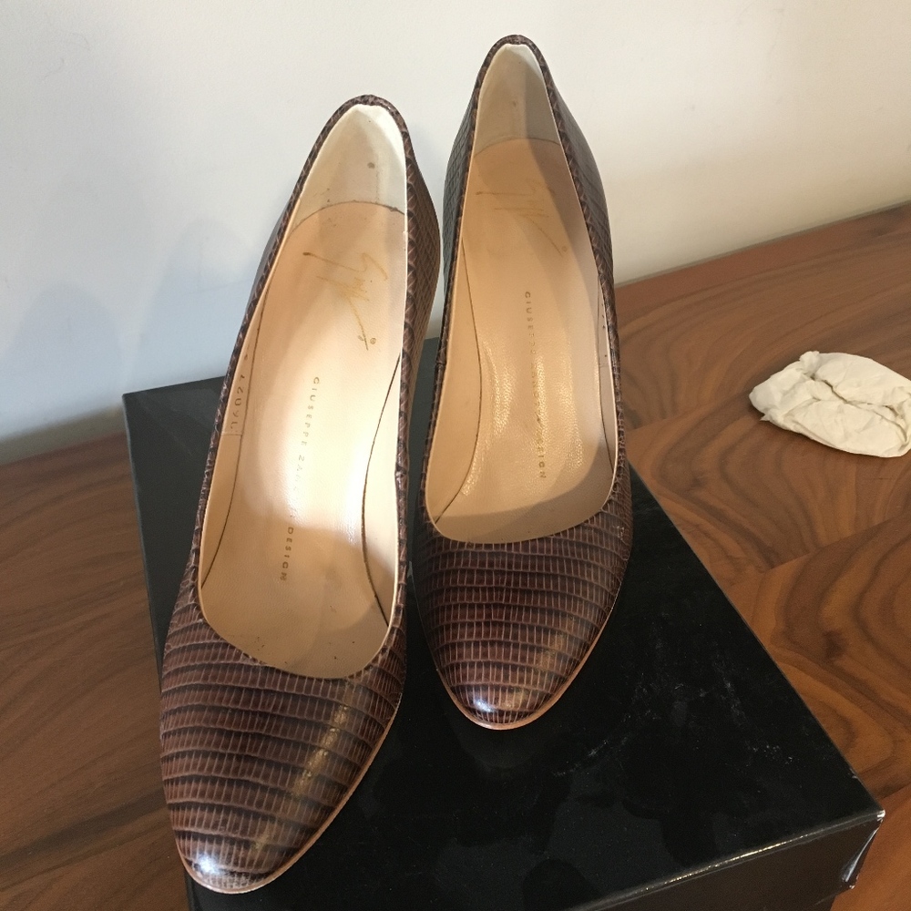 Giuseppe Zanotti Pumps